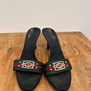 Gucci Black and Green Heeled Sandals